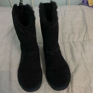Ugh boots short black new size 7